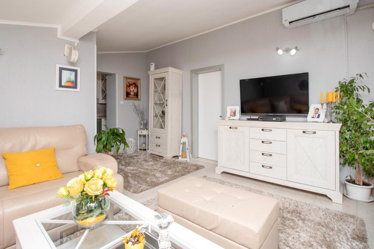 Apartment Ancora โกตอร์ ภายนอก รูปภาพ